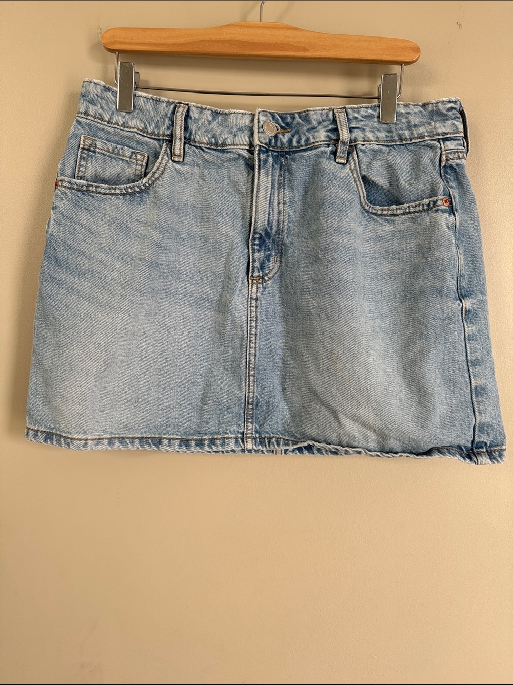 DYNAMITE denim mini skirt size large